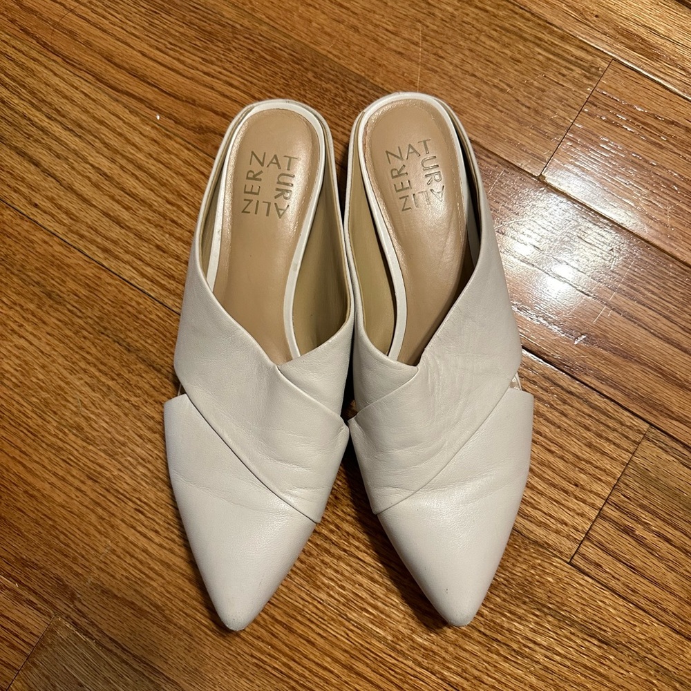 Naturalizer mule flats 7.5